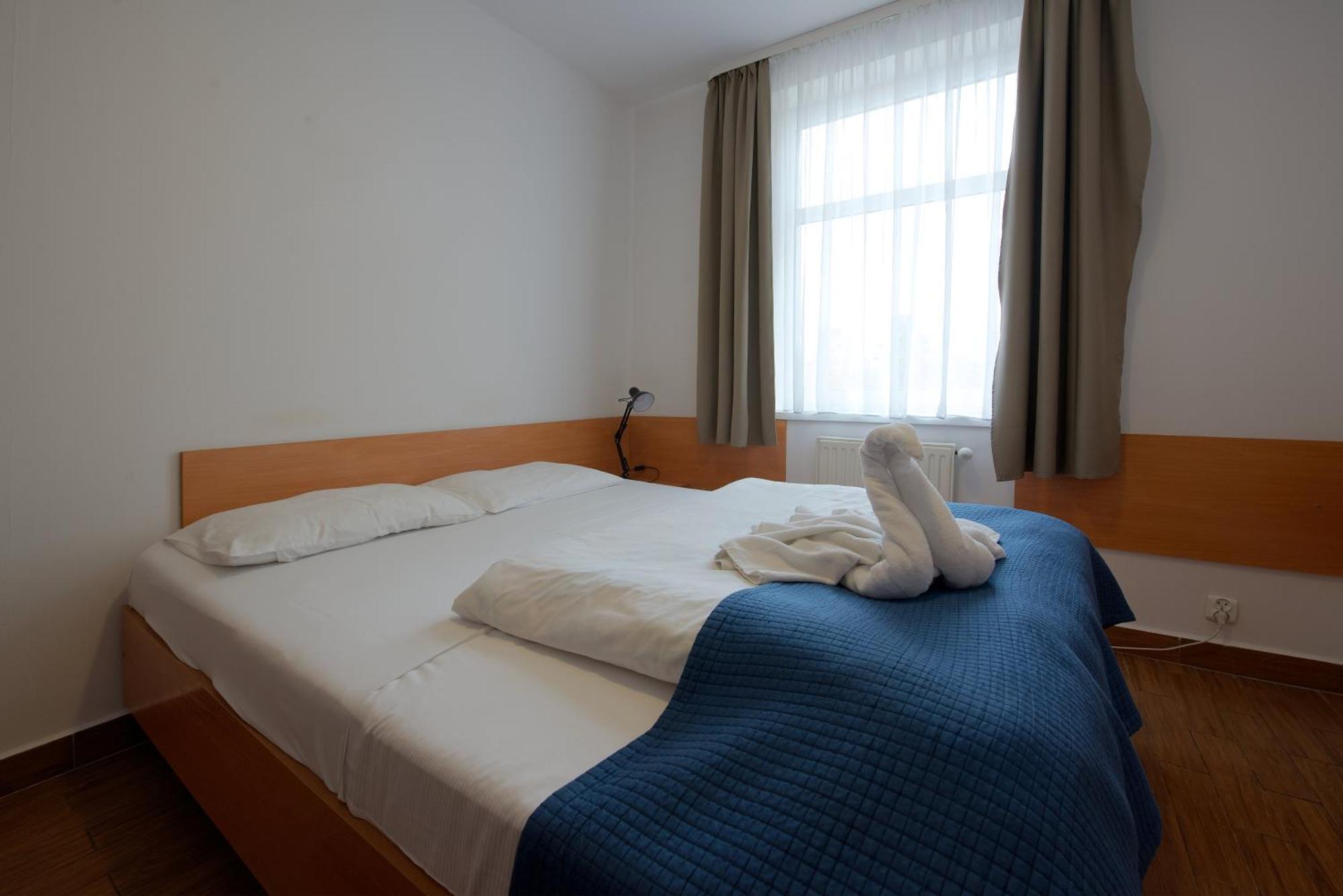 Double Room Private Bathroom